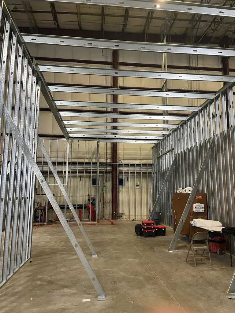 UPS - Healthcare Ult Freezer Farm