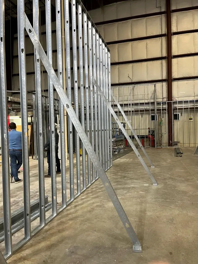 UPS - Healthcare Ult Freezer Farm