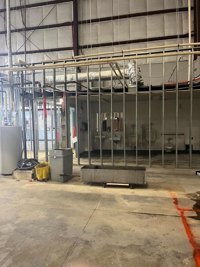 UPS - Healthcare Ult Freezer Farm