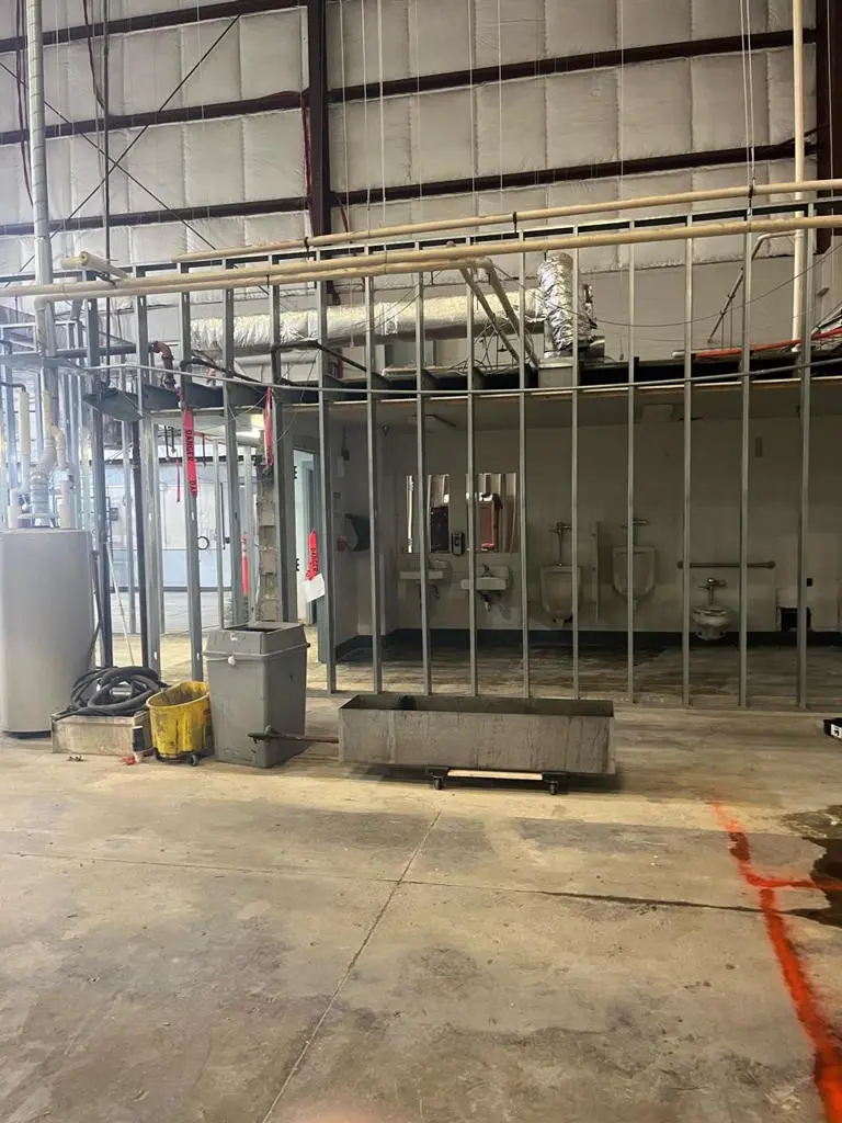 UPS - Healthcare Ult Freezer Farm